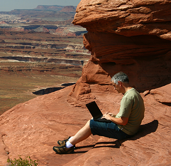 Renting Hotspots for Internet on Location